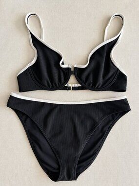 Like New- Abercrombie Black & White Ribbed Bikini Sold As Set- Both Size Large